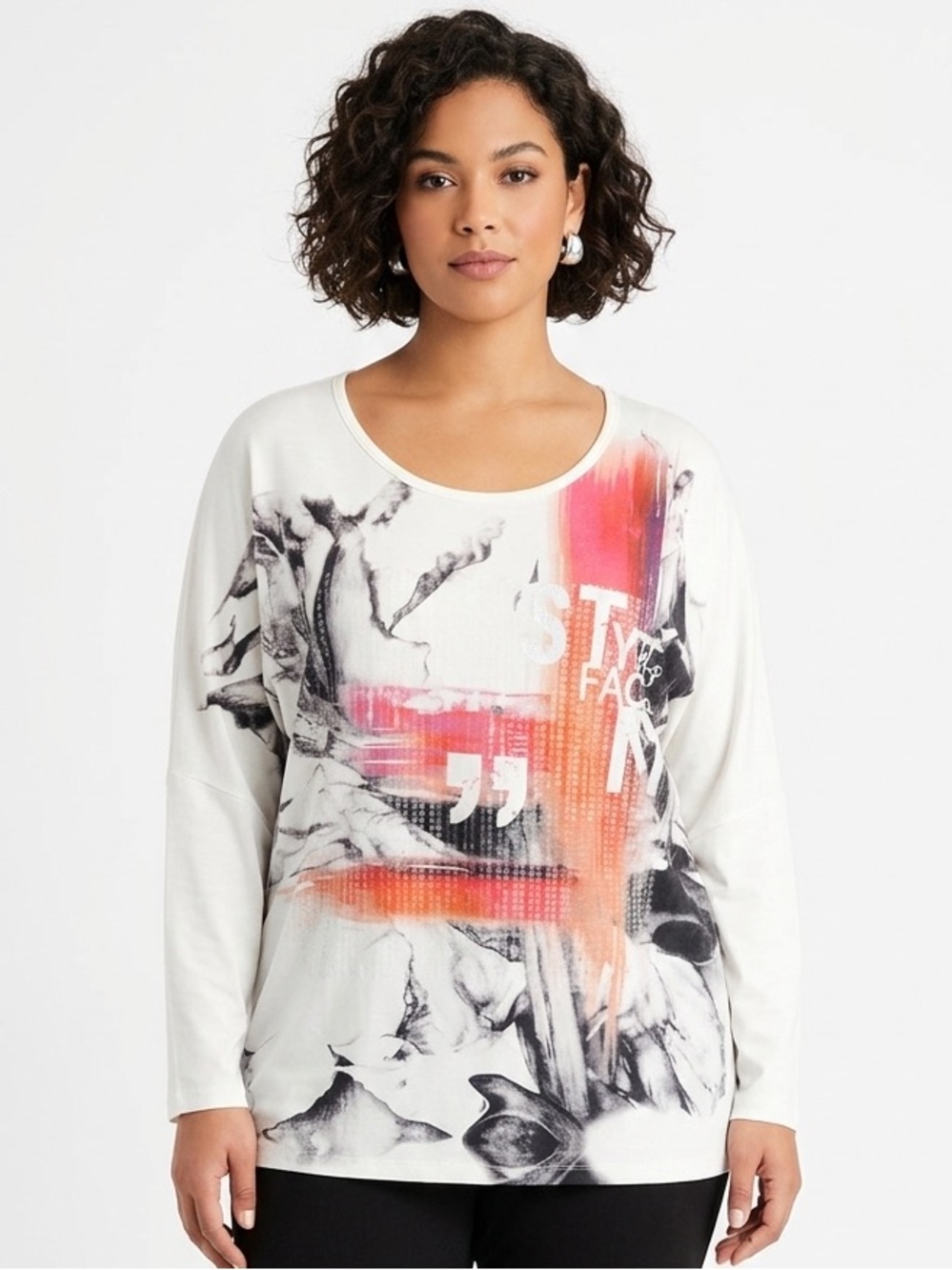 Marie Claire long sleeved creme Tunic with Bold graphic  Size XL